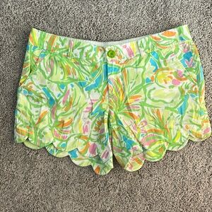 Lilly Pulitzer buttercup scallop edge shorts